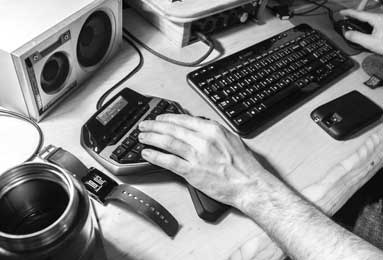 开云官方-巴萨敲定18岁新星昂斯坦，体检过关即将签约B队|巴塞罗那|马拉尔|亨克|俱乐部|贝莱蒂_新浪体育_新浪新闻