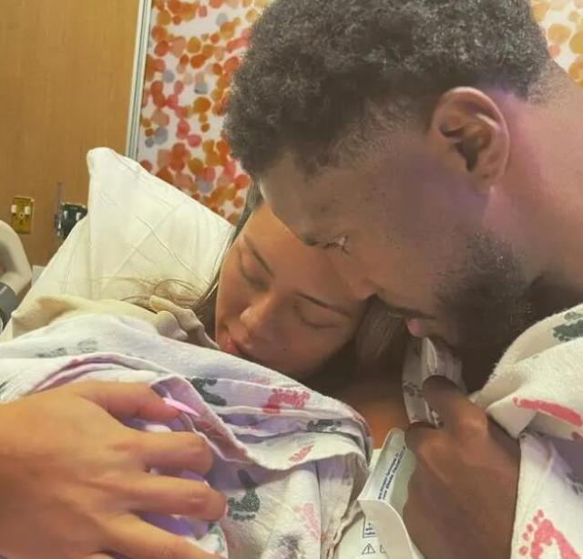 开云体育下载入口-浪子回头与妻子再生娃！爵士比斯利重当3D悍将