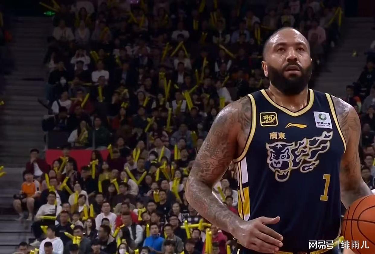 开云平台-签回吉伦沃特？麦考尔坑惨广东队，朱芳雨将引进新内线大外援！